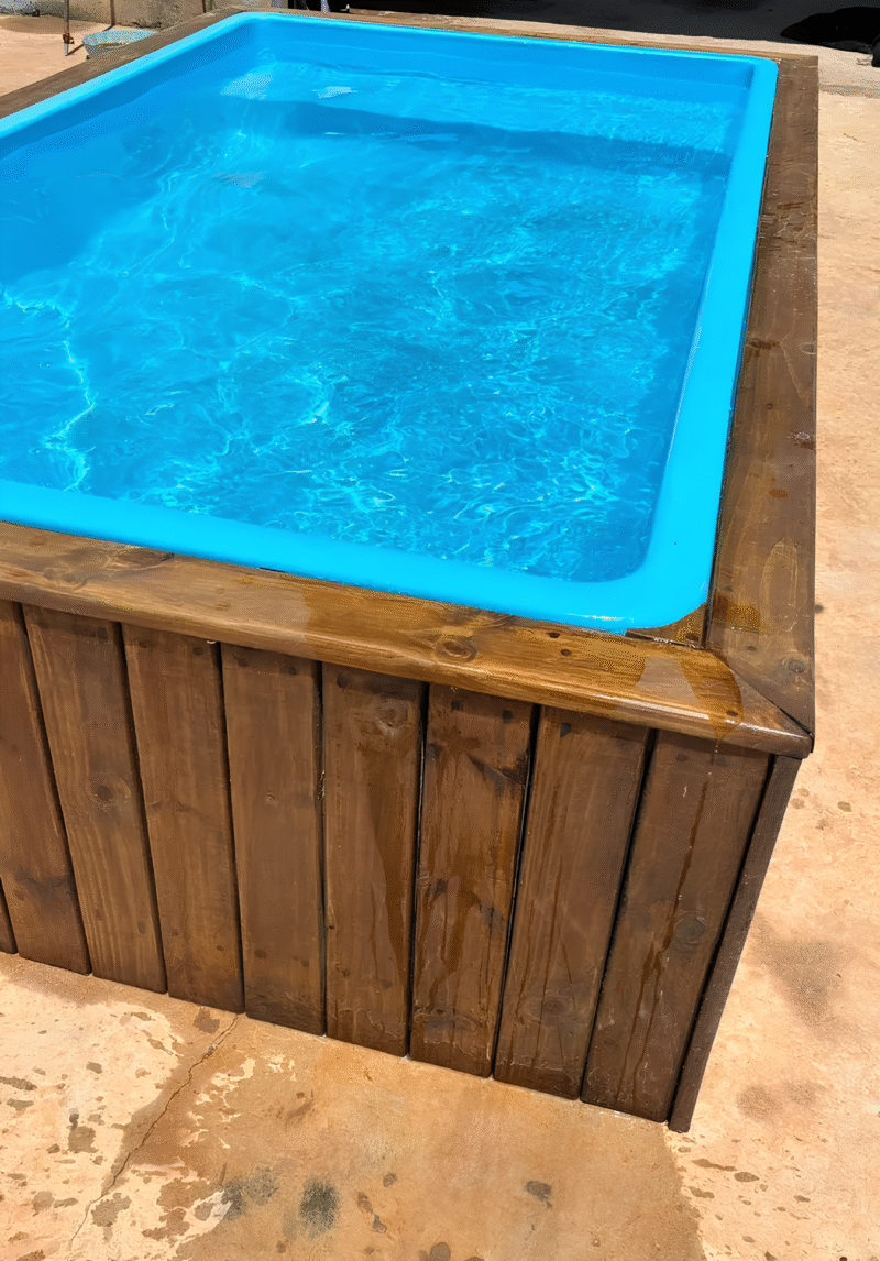 Piscina de Fibra Com Deck 3x1.50x60 - Imagem 2