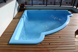 Piscina de Fibra Triangular 3x3x80